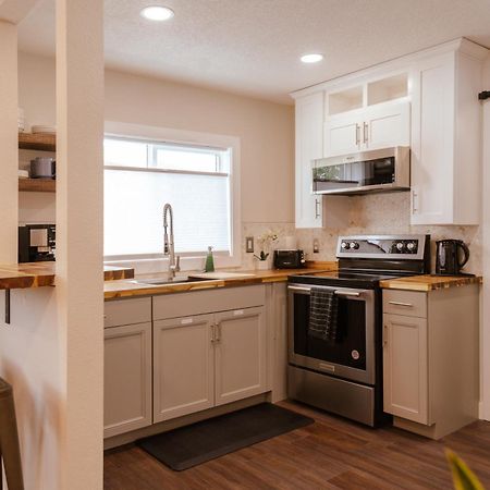Shares Courtyard Luxury Apt - New! Rockledge Extérieur photo