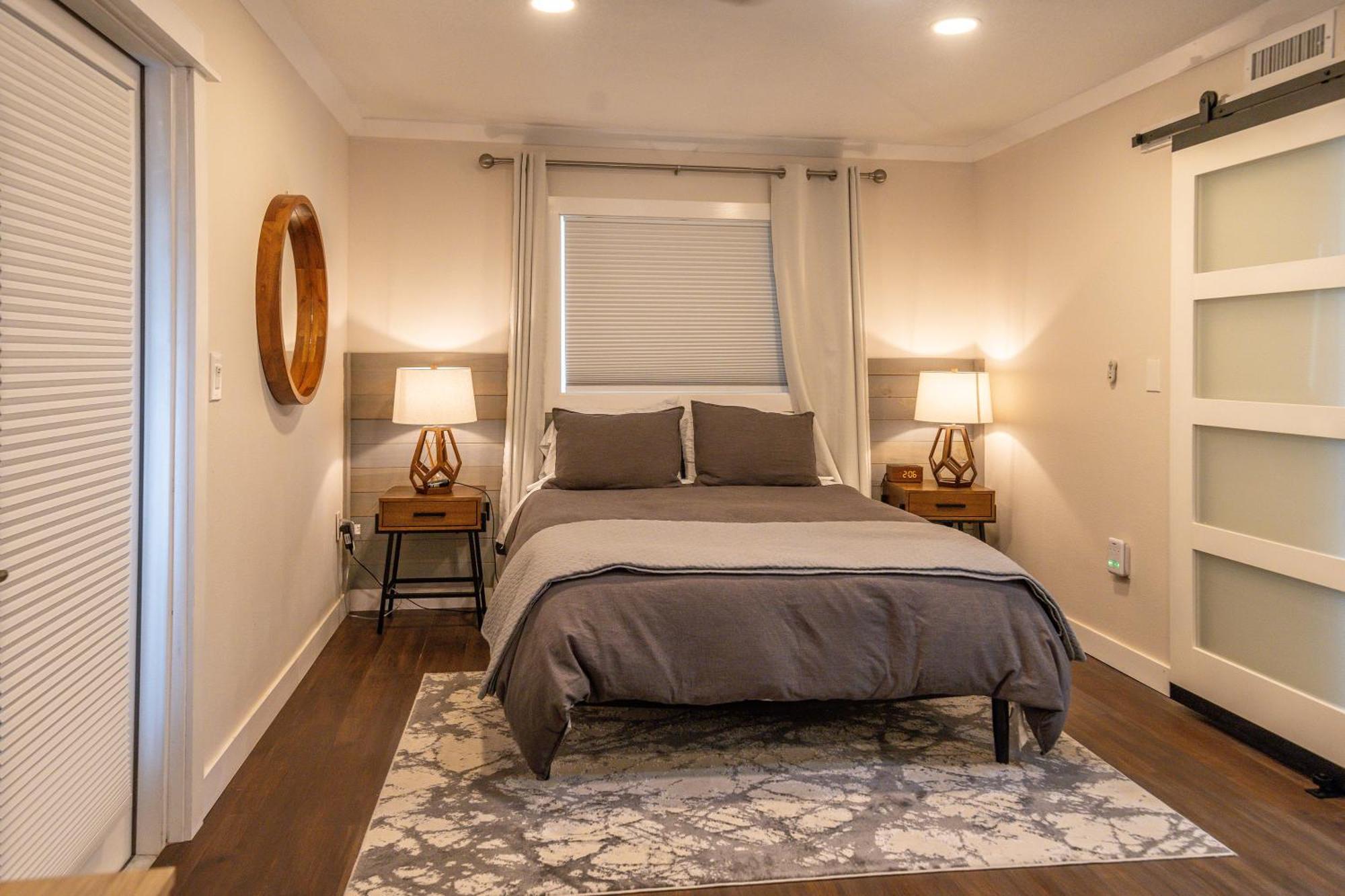Shares Courtyard Luxury Apt - New! Rockledge Extérieur photo